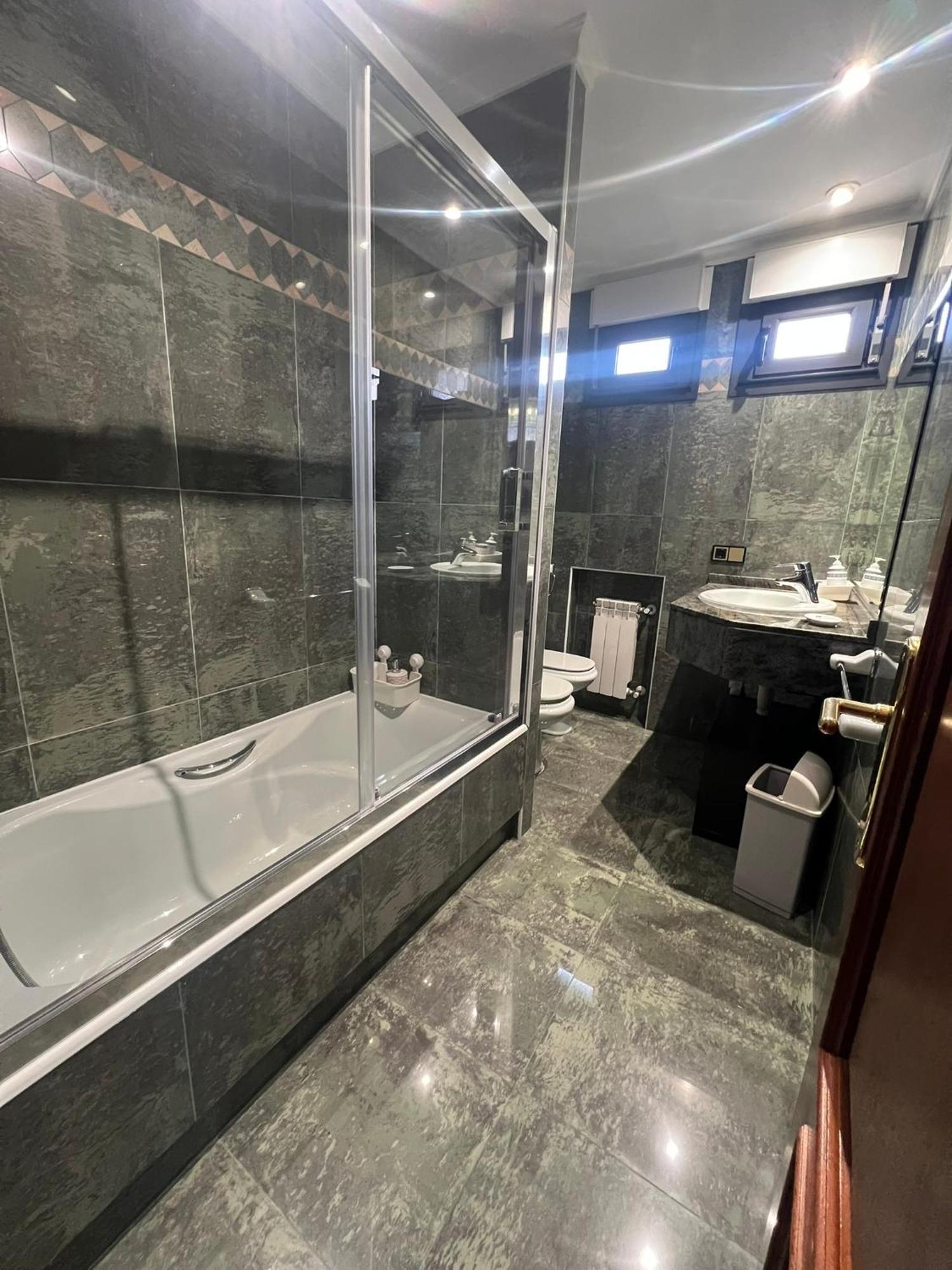 Gestiona2R- Casa Grande En El Centro De Llanes Villa Luaran gambar